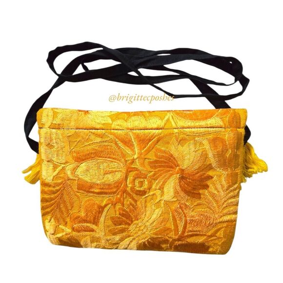 HANDMADE Mexican Embroidered Crossbody Bag - Picture 3 of 11